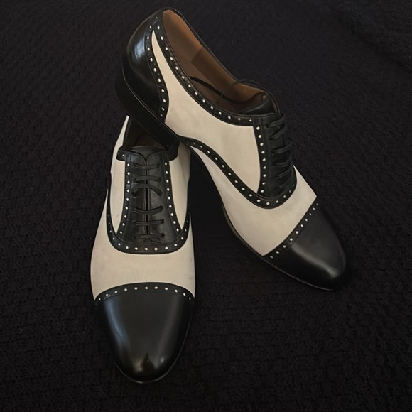 Brand new black calf and winter white suede lace up cap top - Picture 2 of 4